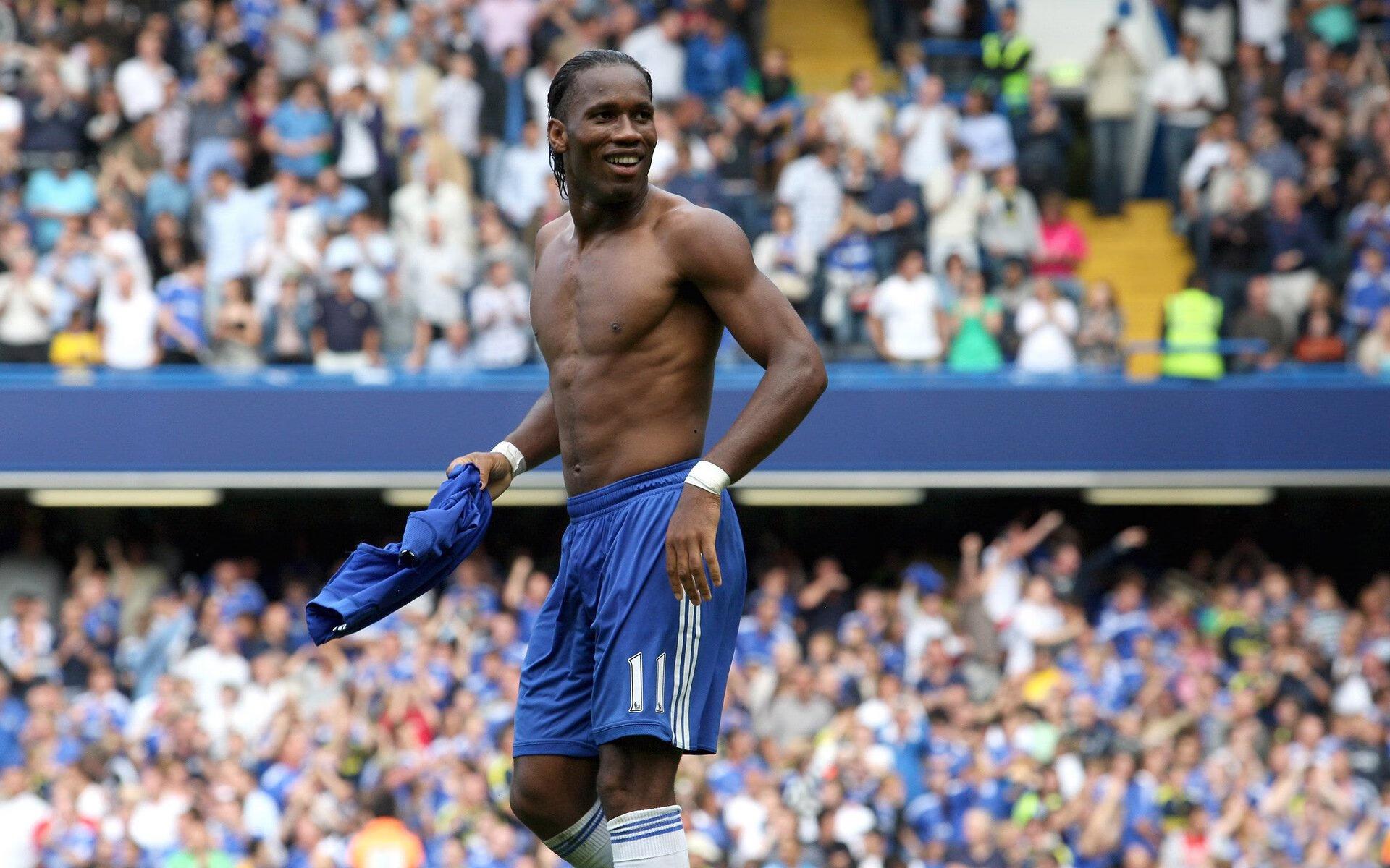 十年前的今天，莱斯特城签下坎特，一位传奇后腰的英超序章