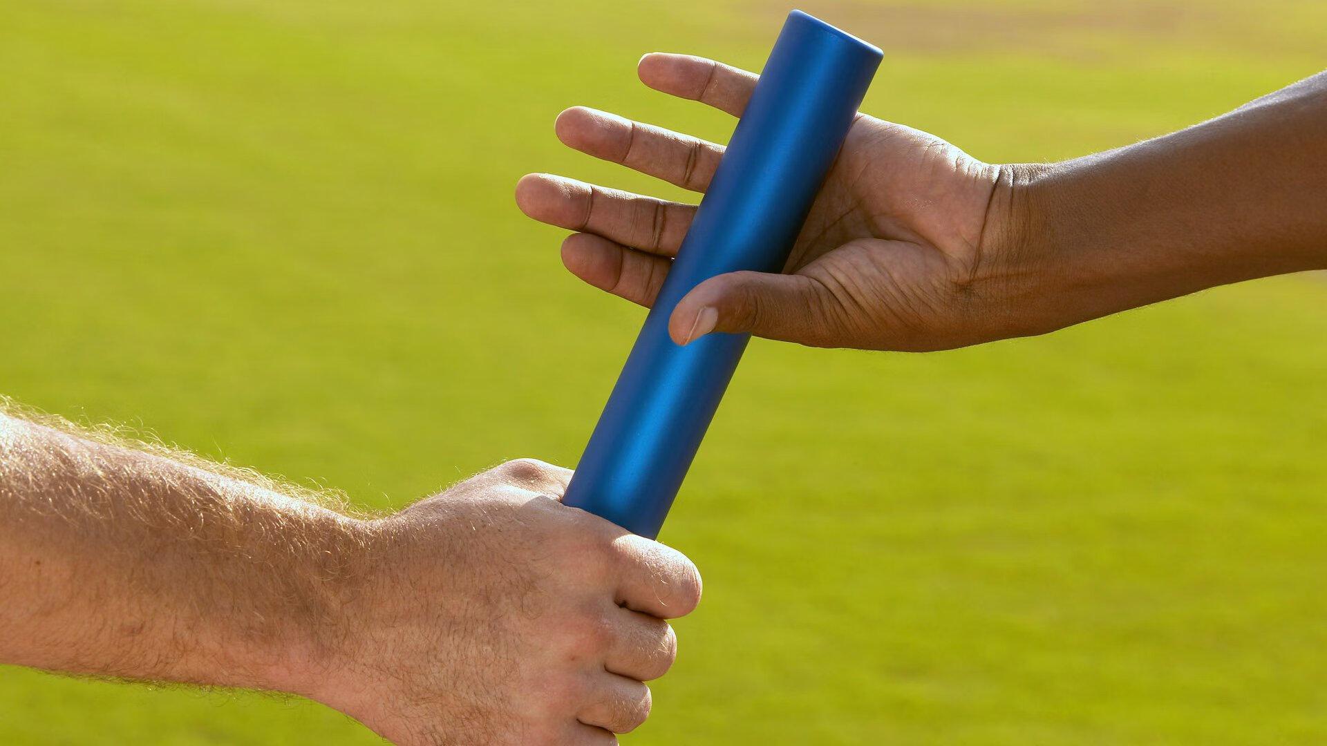 法国队强势晋级欧锦赛四强，姆巴佩梅开二度点燃巴黎夜空